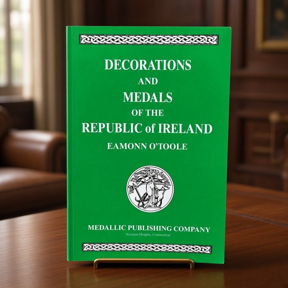Vintage 1990 Decorations Medals Republic of Ireland Eamonn O'Toole SIGNED 1st Ed